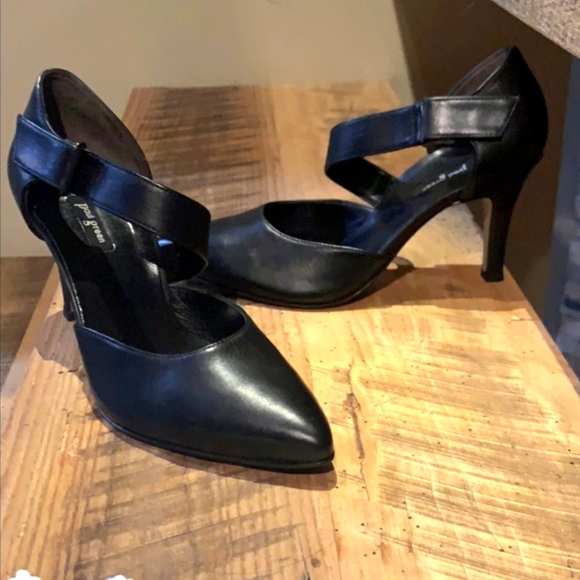 Paul Green Shoes - NWOT Paul Green Desire Pointy Toe d’Orsay Pumps US 8.5 Black Calf Skin Leather